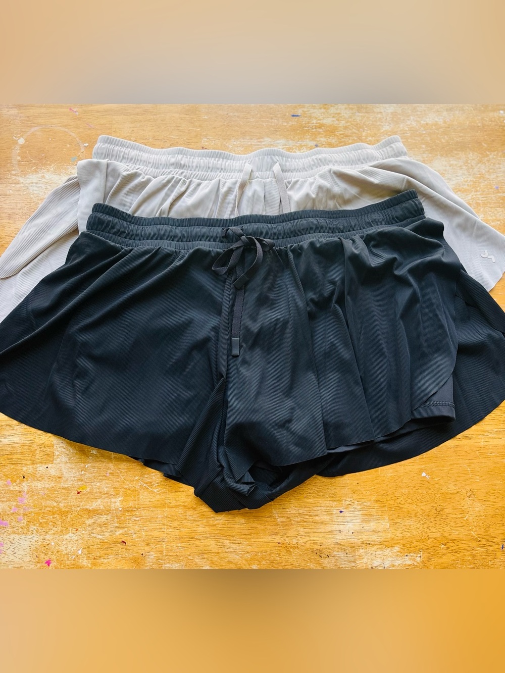 JoyLab Black and Beige Active Flutter Shorts Elastic Waistband and pockets XXL